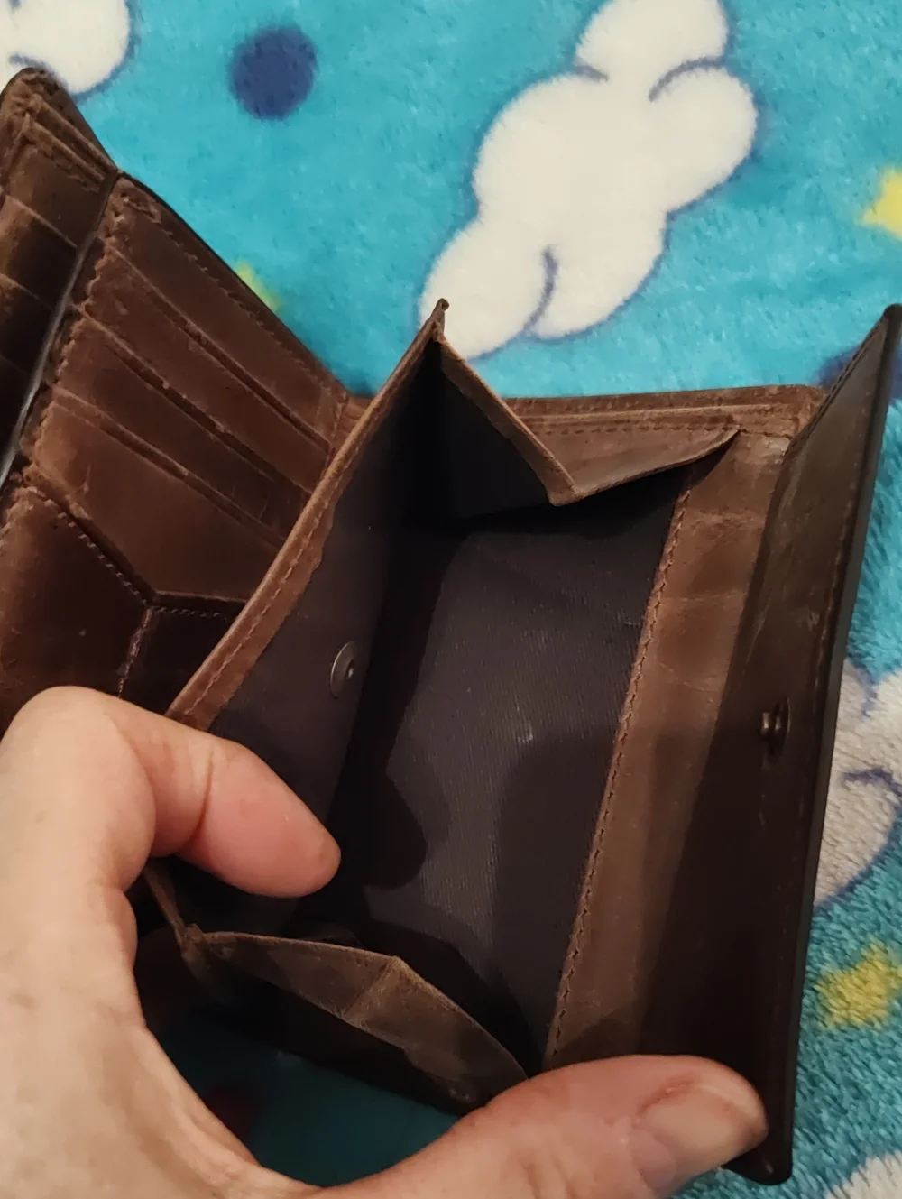 Distressed Vintage Brown Fossil Men's Wallet